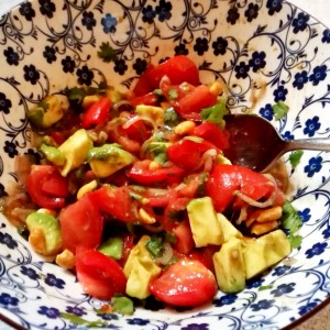 Avocadosalat aus Myanmar